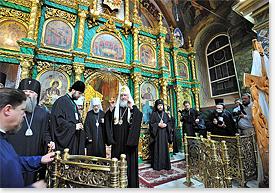 Святейший Патриарх Московский и всея Руси Кирилл в Свято-Троицком храме