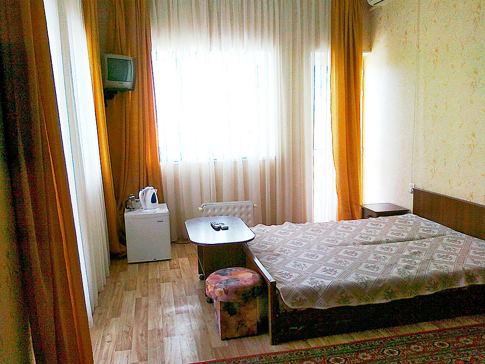 Гостиница мини-отель в Ялте (Кацивели) на 60 мест (20 номеров)
