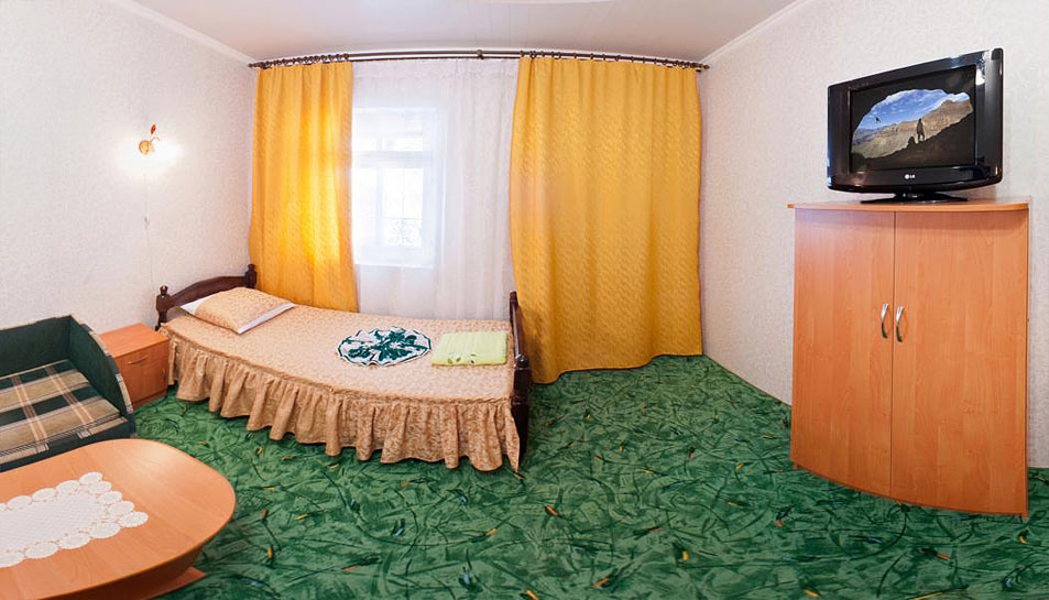 Гостиница (мини-отель) в Судаке на 80 мест (27 номеров)