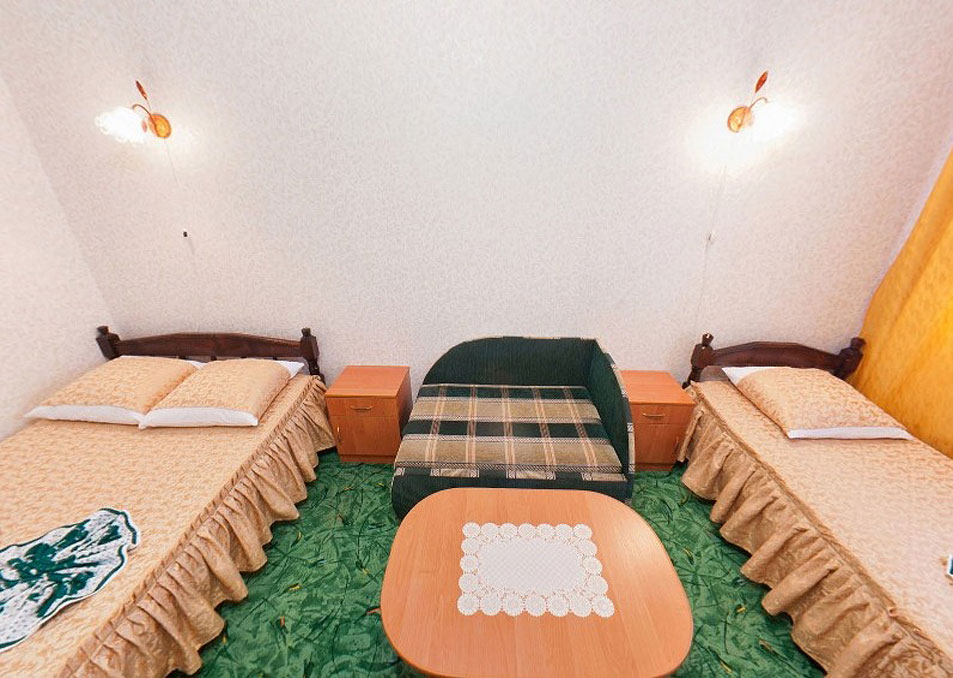 Гостиница (мини-отель) в Судаке на 80 мест (27 номеров)